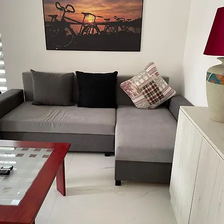 Fenyomag Apartmanhaz Апартаменты *